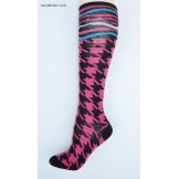 Black and pink hounds tooth with ze..